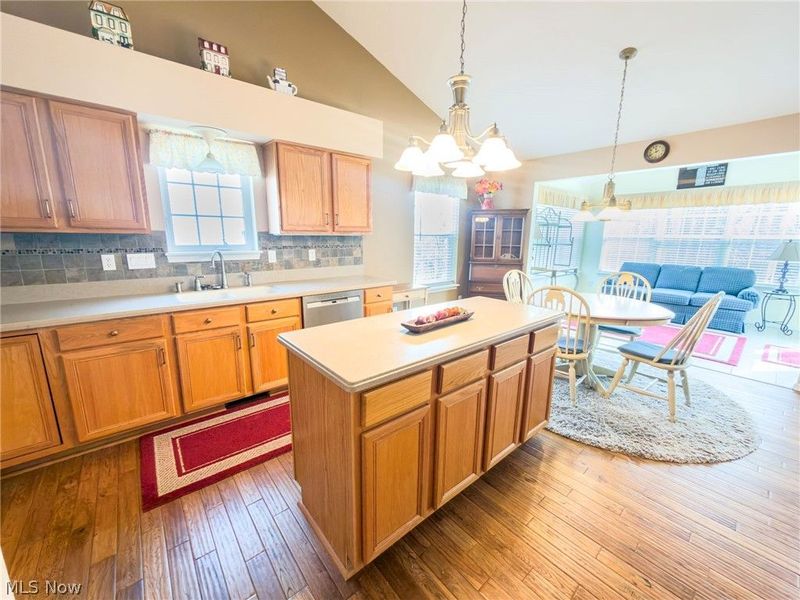 684 Jaystone Place, Macedonia, OH 44056 Photo 3