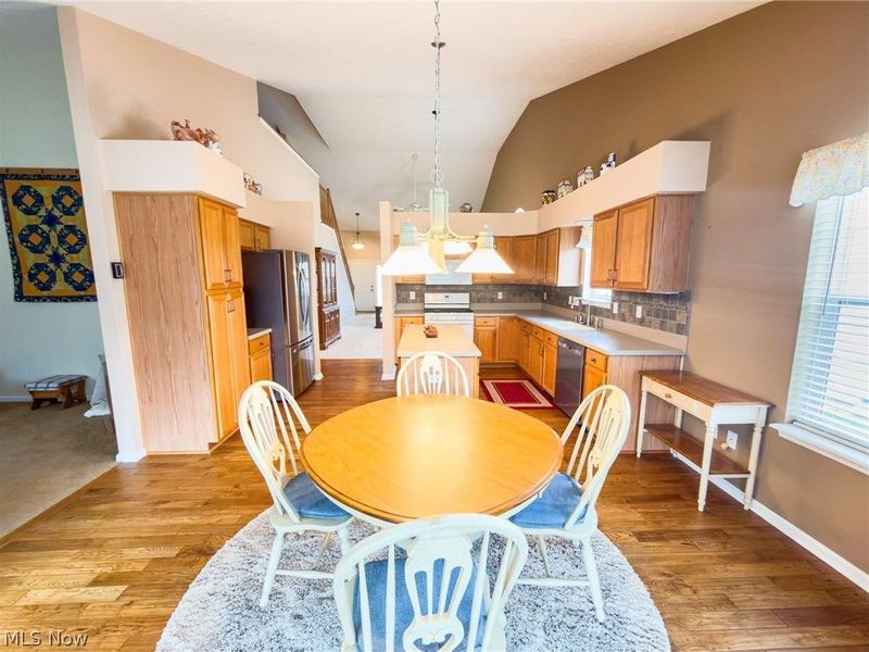 684 Jaystone Place, Macedonia, OH 44056 Photo 6