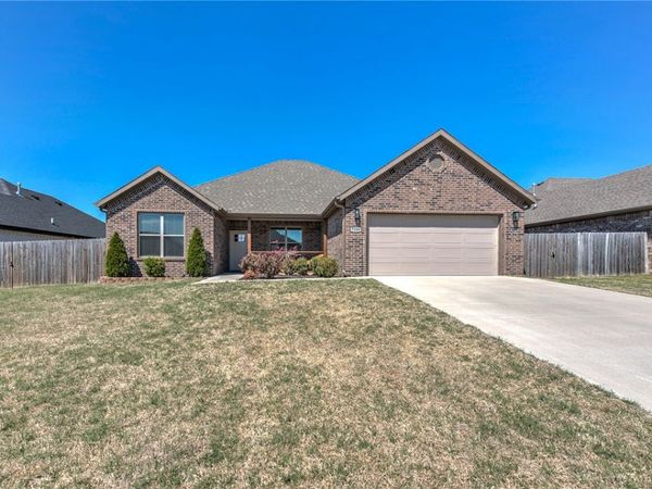 7326 Charlotte Avenue , Springdale, AR 72762