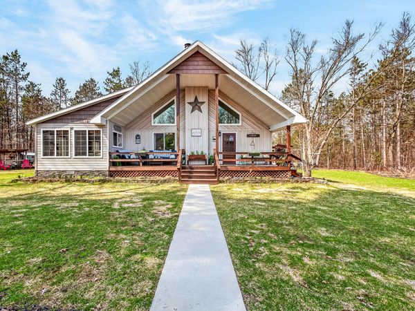 109 W Mckinley Road, Rothbury, MI 49452