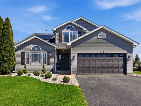 910 Shorewood Drive , Shorewood, IL 60404