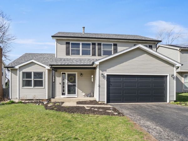 946 Pin Oak Circle , Cary, IL 60013