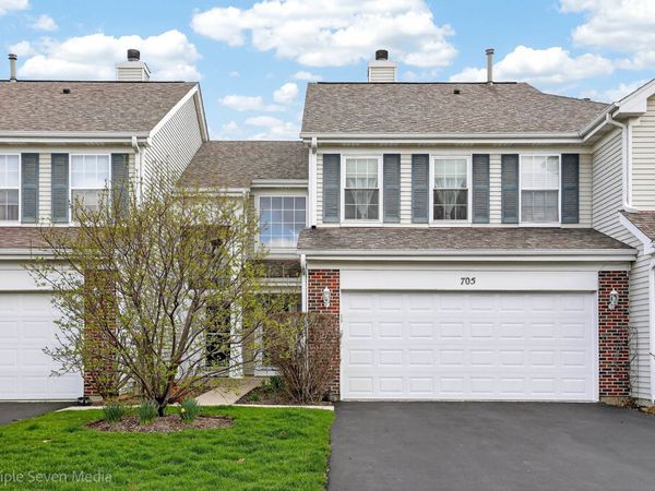 705 Timothy Court , East Dundee, IL 60118