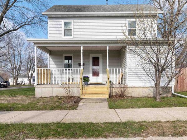 128 S 8th Street, ROCHELLE, IL 61068