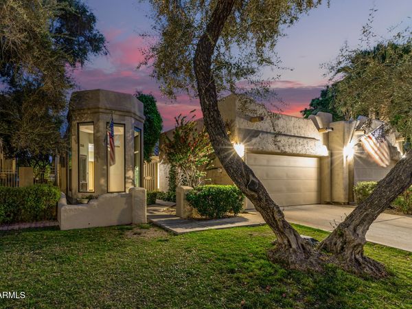 6725 S TAYLOR Drive, Tempe, AZ 85283