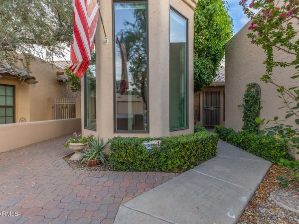 6725 S TAYLOR Drive, Tempe, AZ 85283