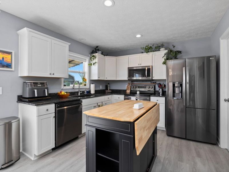 2702 W Bogart Road, Sandusky, OH 44870 Photo 10