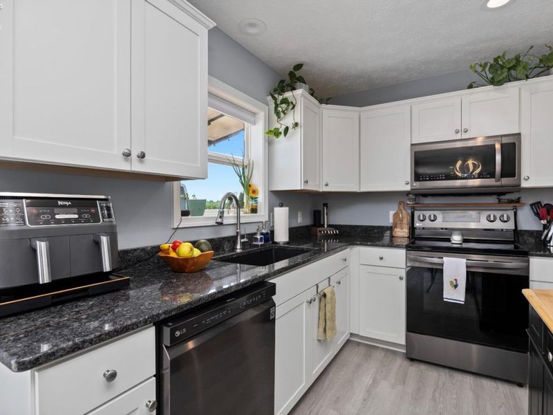 2702 W Bogart Road, Sandusky, OH 44870 Photo 11