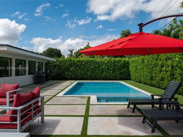 4901 SW 101st Ave, Miami, FL 33165