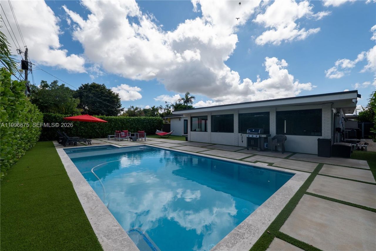 4901 SW 101st Ave, Miami, FL 33165 Photo