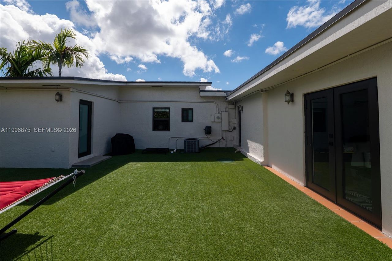 4901 SW 101st Ave, Miami, FL 33165 Photo