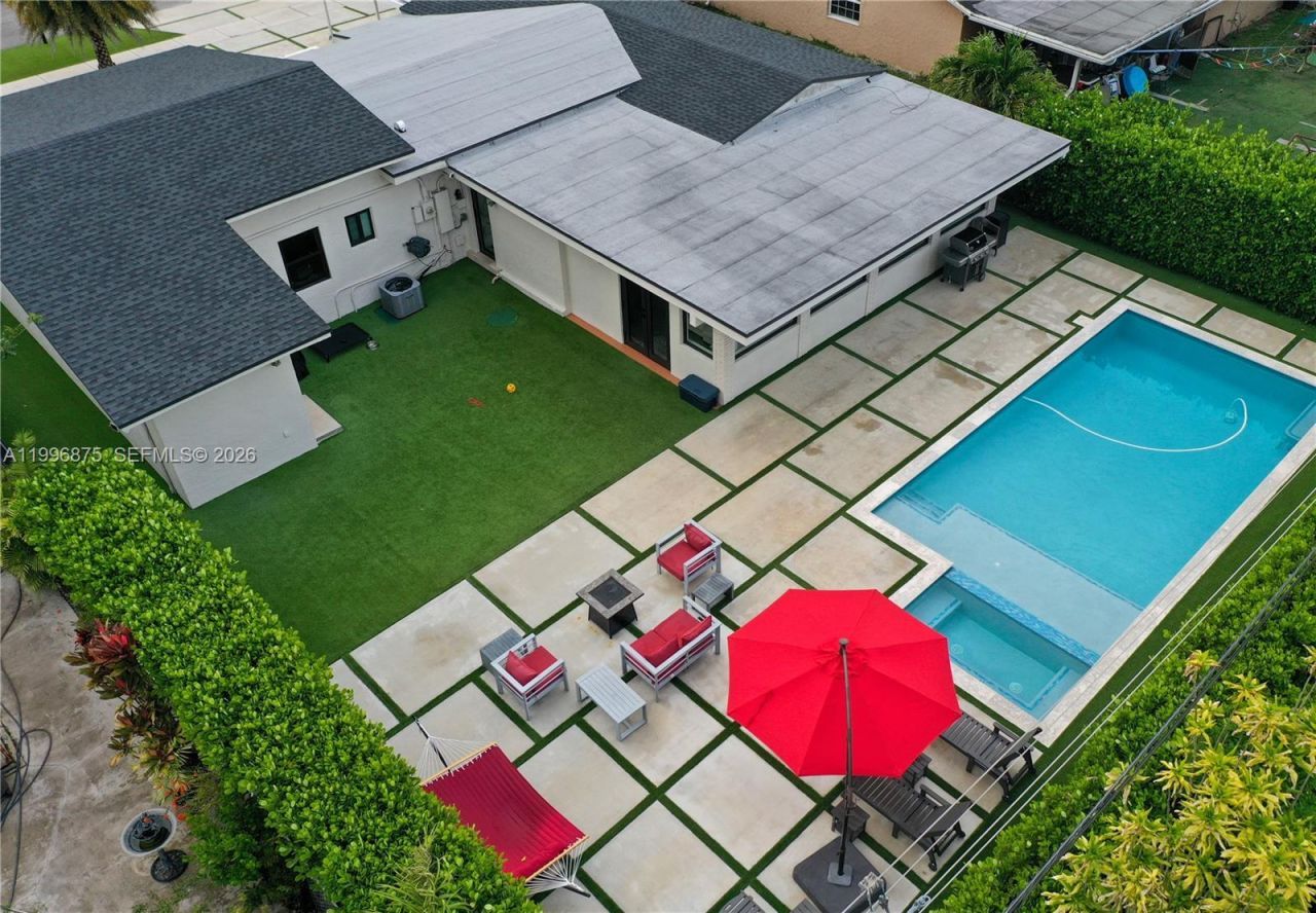 4901 SW 101st Ave, Miami, FL 33165 Photo