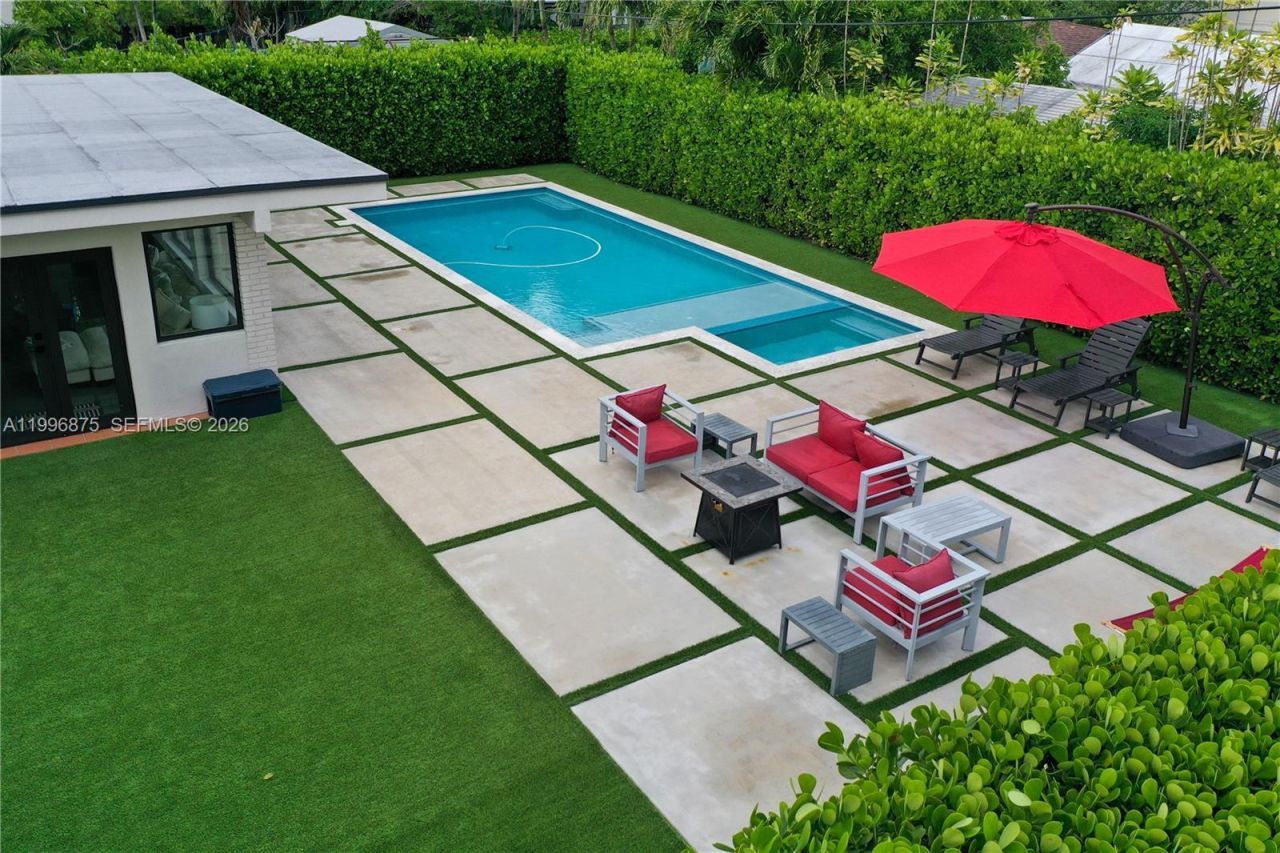 4901 SW 101st Ave, Miami, FL 33165 Photo