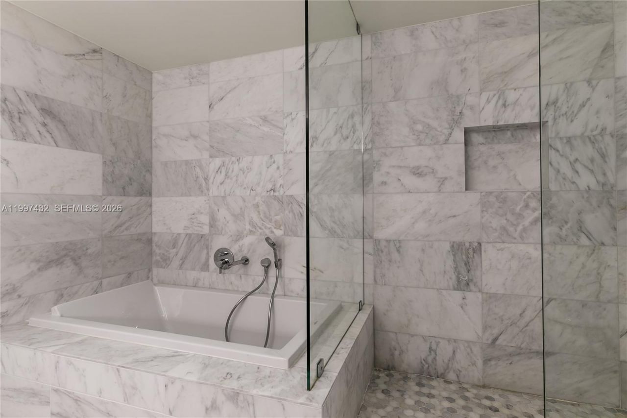 401 N Birch Rd, Unit 404, Fort Lauderdale, FL 33304 Photo