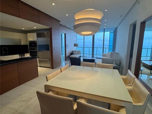 17121 Collins Ave, Unit 4306, Sunny Isles Beach, FL 33160