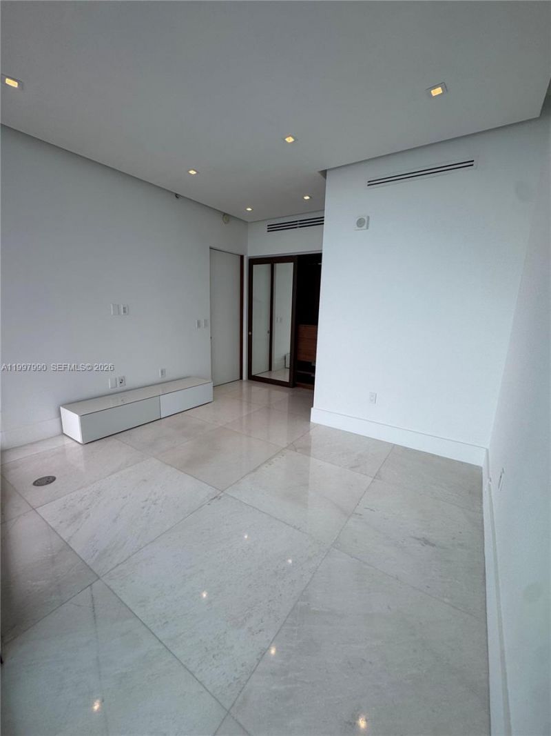17121 Collins Ave, Unit 4306, Sunny Isles Beach, FL 33160 Photo