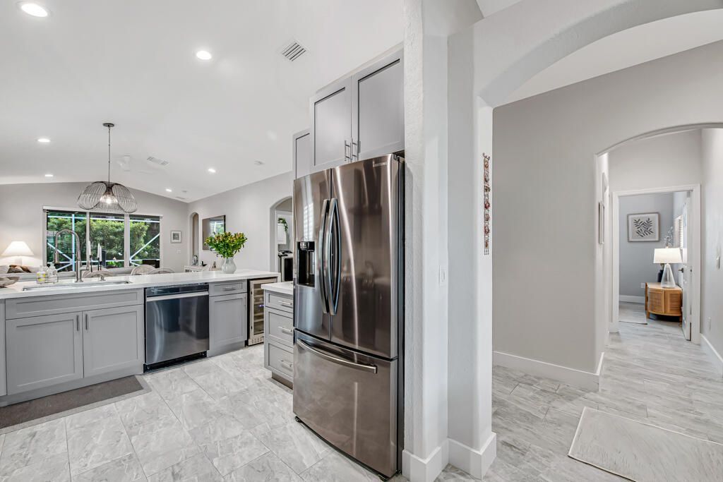 8203 Bellafiore Way, Boynton Beach, FL 33472 Photo