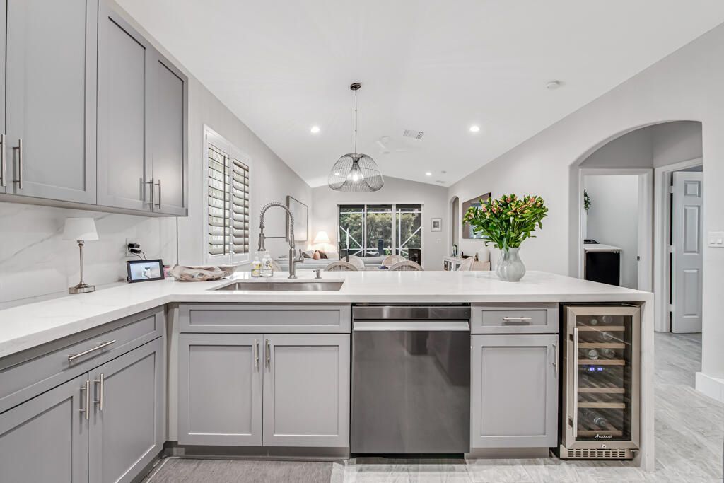 8203 Bellafiore Way, Boynton Beach, FL 33472 Photo