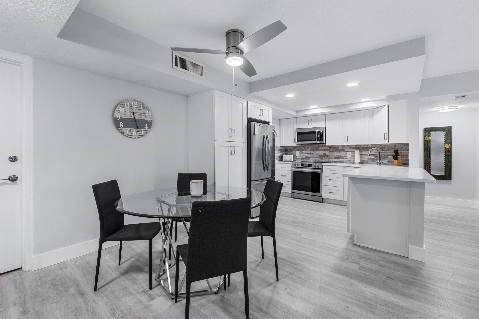 630 Ocean Drive, Unit 410, Juno Beach, FL 33408 Photo