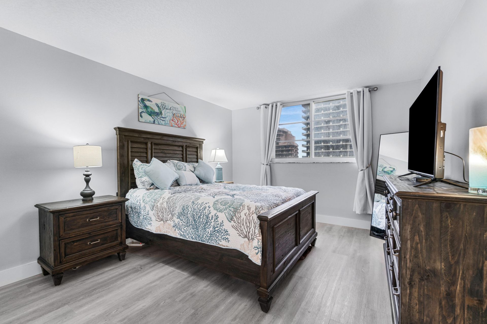 630 Ocean Drive, Unit 410, Juno Beach, FL 33408 Photo