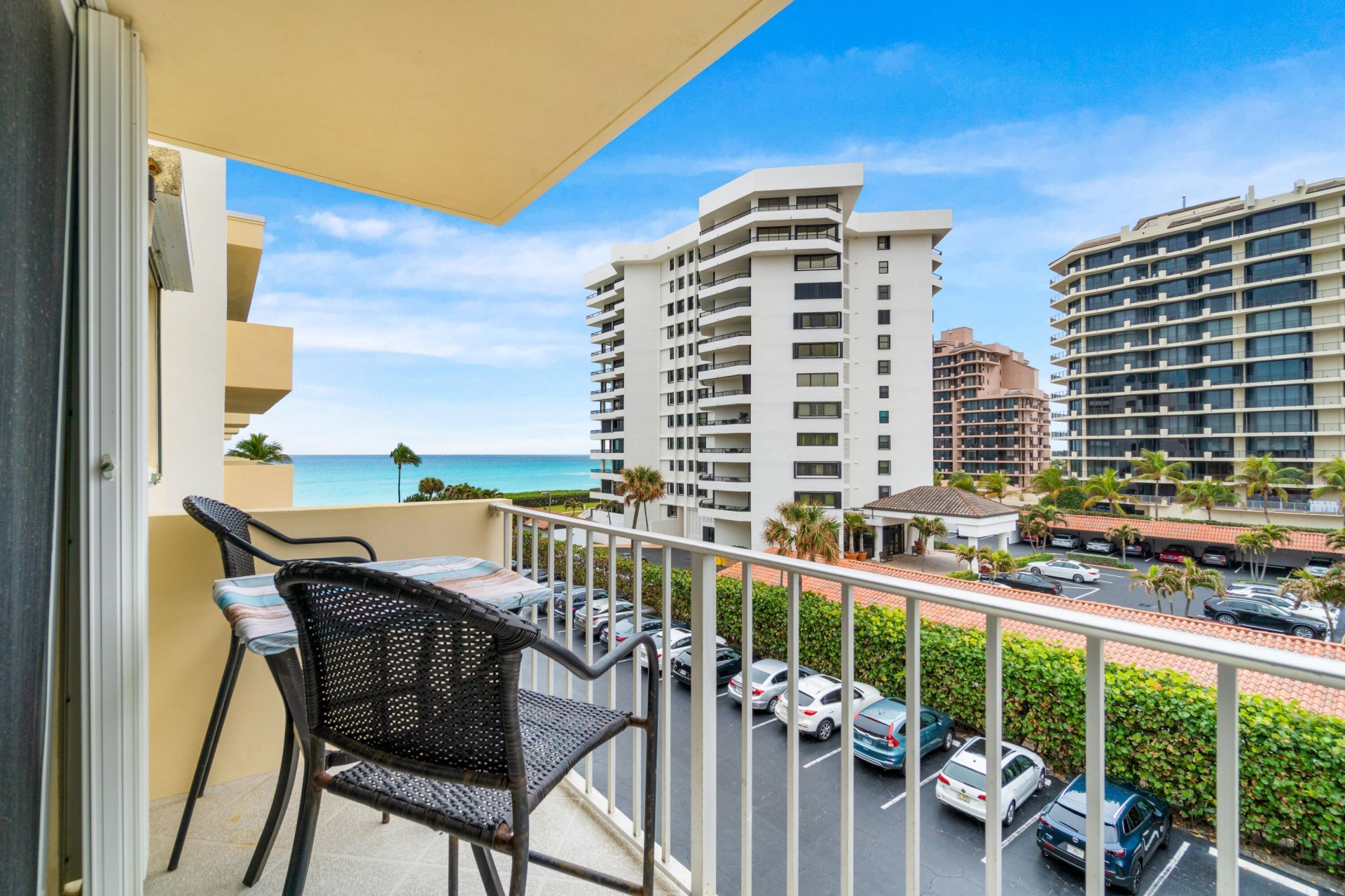 630 Ocean Drive, Unit 410, Juno Beach, FL 33408 Photo