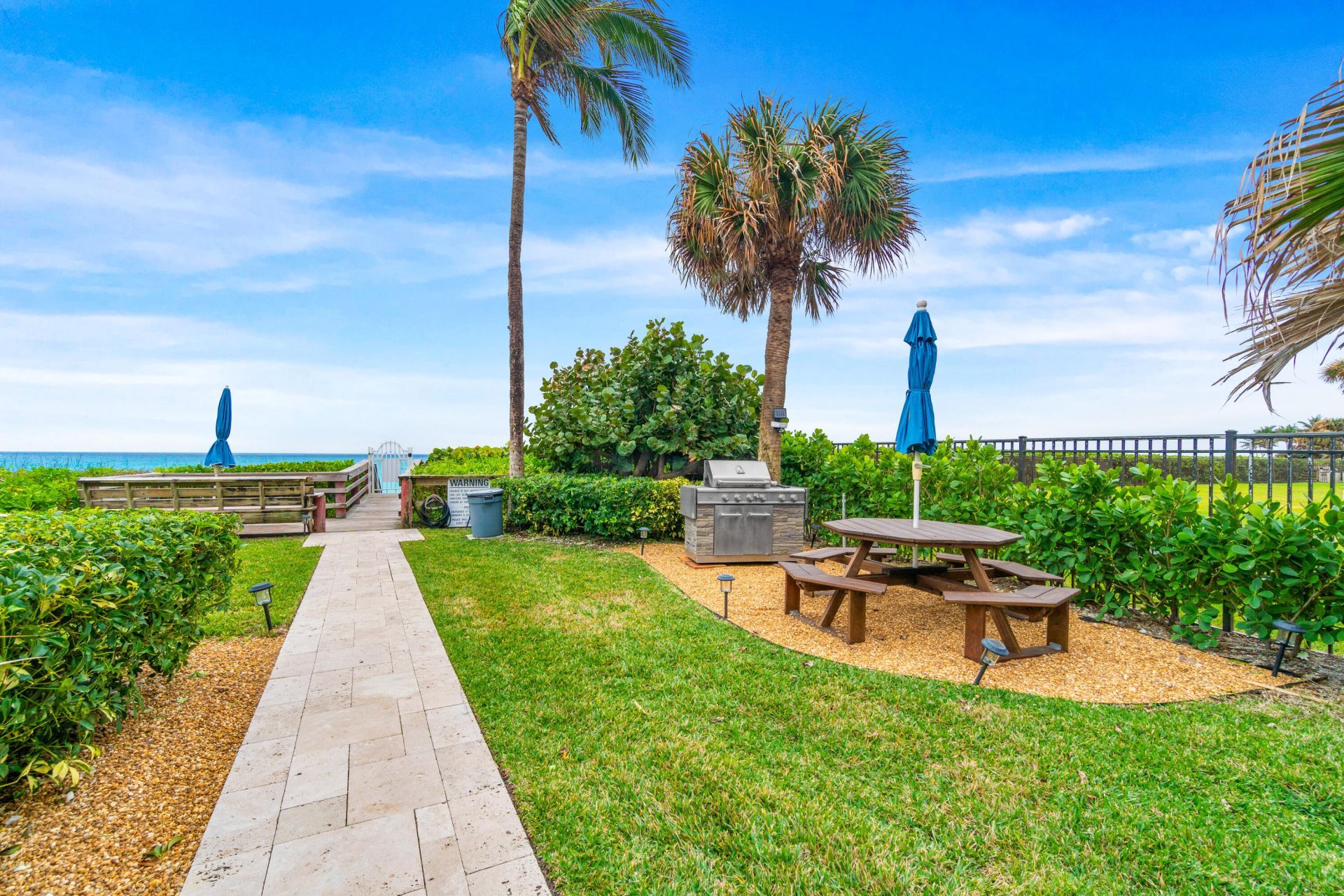 630 Ocean Drive, Unit 410, Juno Beach, FL 33408 Photo