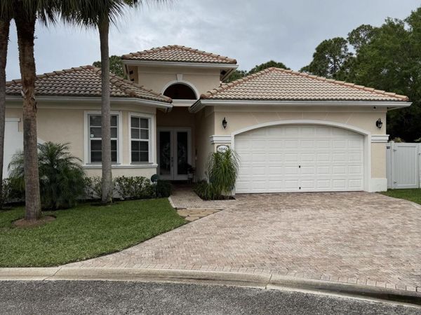 8642 Plum Cay, Royal Palm Beach, FL 33411