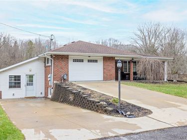 180 Clinton Street, Cowlesville, NY 14037