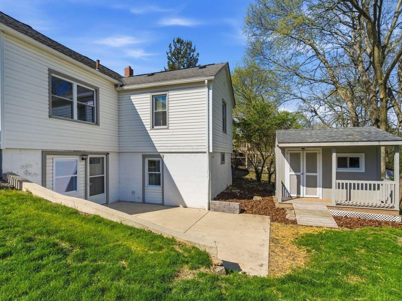 322 W William Street, Delaware, OH 43015 Photo 2