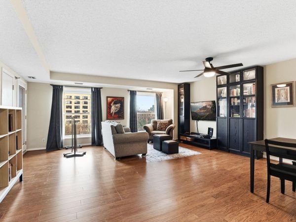 198 6th Street E, Unit 501, Saint Paul, MN 55101