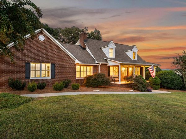 3046 Hawthorne Street, Athens, TN 37303