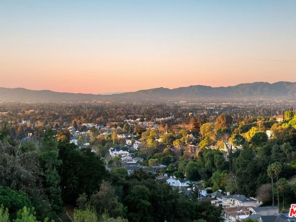 3670 Avenida Del Sol, Studio City, CA 91604