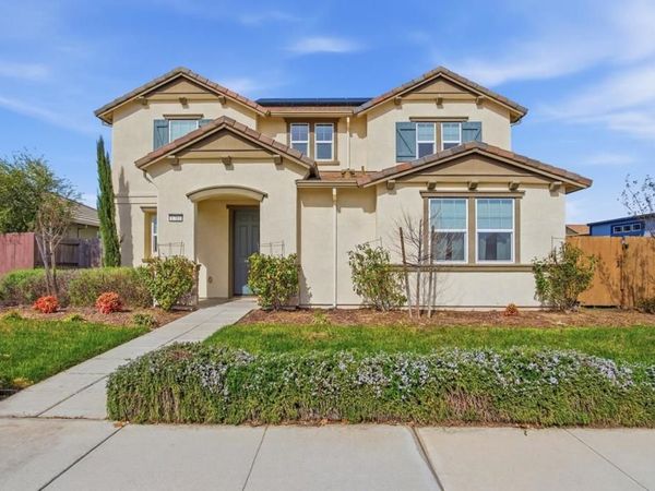 1703 W Woodward Avenue, Manteca, CA 95337