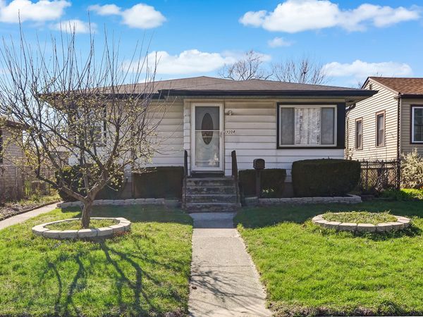 7204 Schneider Avenue, Hammond, IN 46323