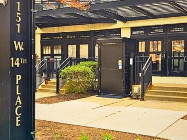 1151 W 14th Place, Unit 204, Chicago, IL 60608
