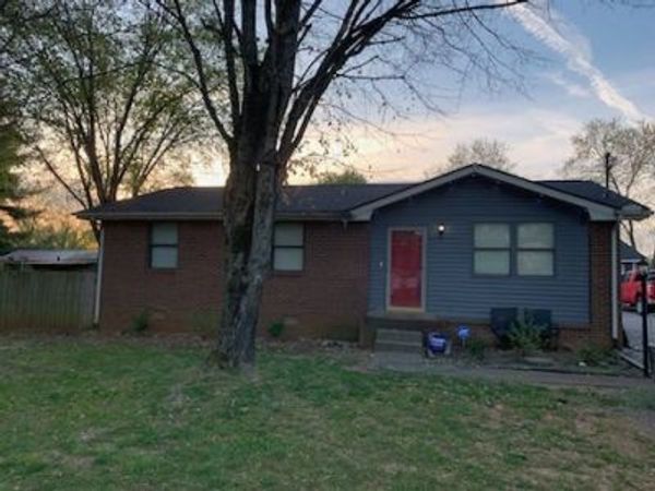 8054 Westfield Dr , Murfreesboro, TN 37129