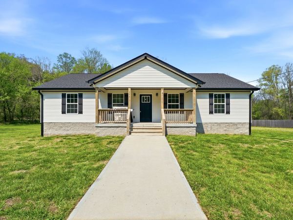 274 Plunkett Creek Rd , Gordonsville, TN 38563