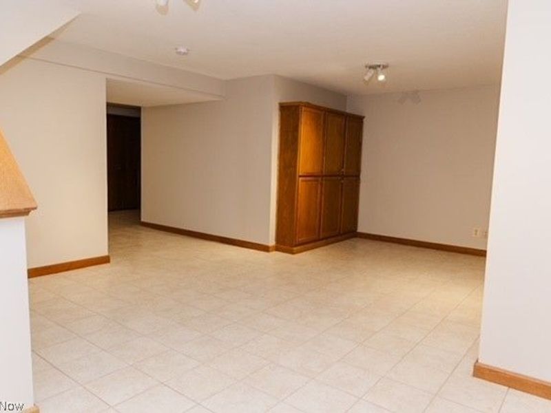 3069 W Castle Circle NW, Massillon, OH 44647 Photo 15