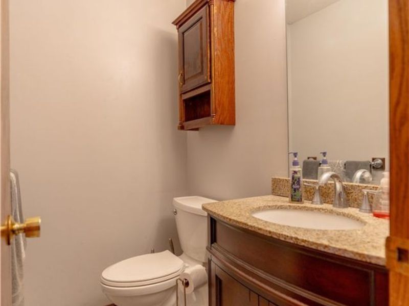 3069 W Castle Circle NW, Massillon, OH 44647 Photo 8