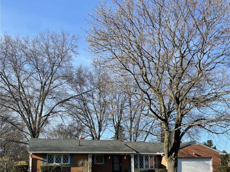 4805 Lawndale Street NW, Canton, OH 44708 Photo 1