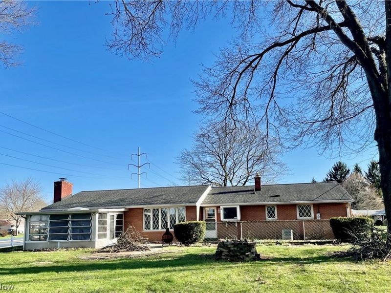 4805 Lawndale Street NW, Canton, OH 44708 Photo 3