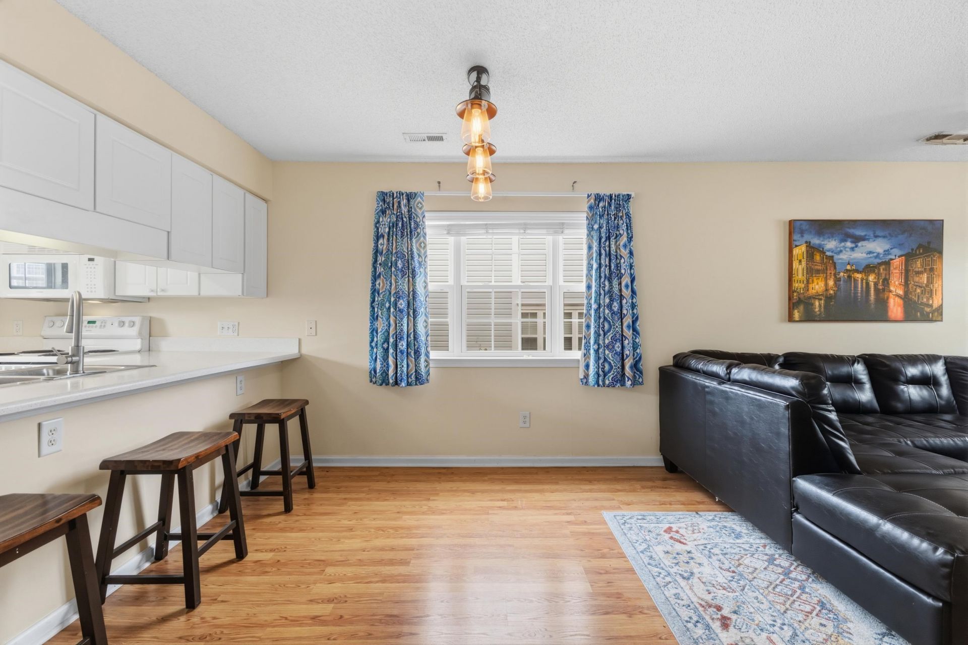 618 3rd Ave. S Photo 11