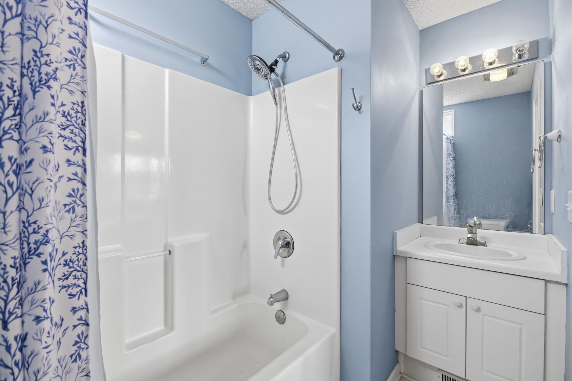 618 3rd Ave. S Photo 24