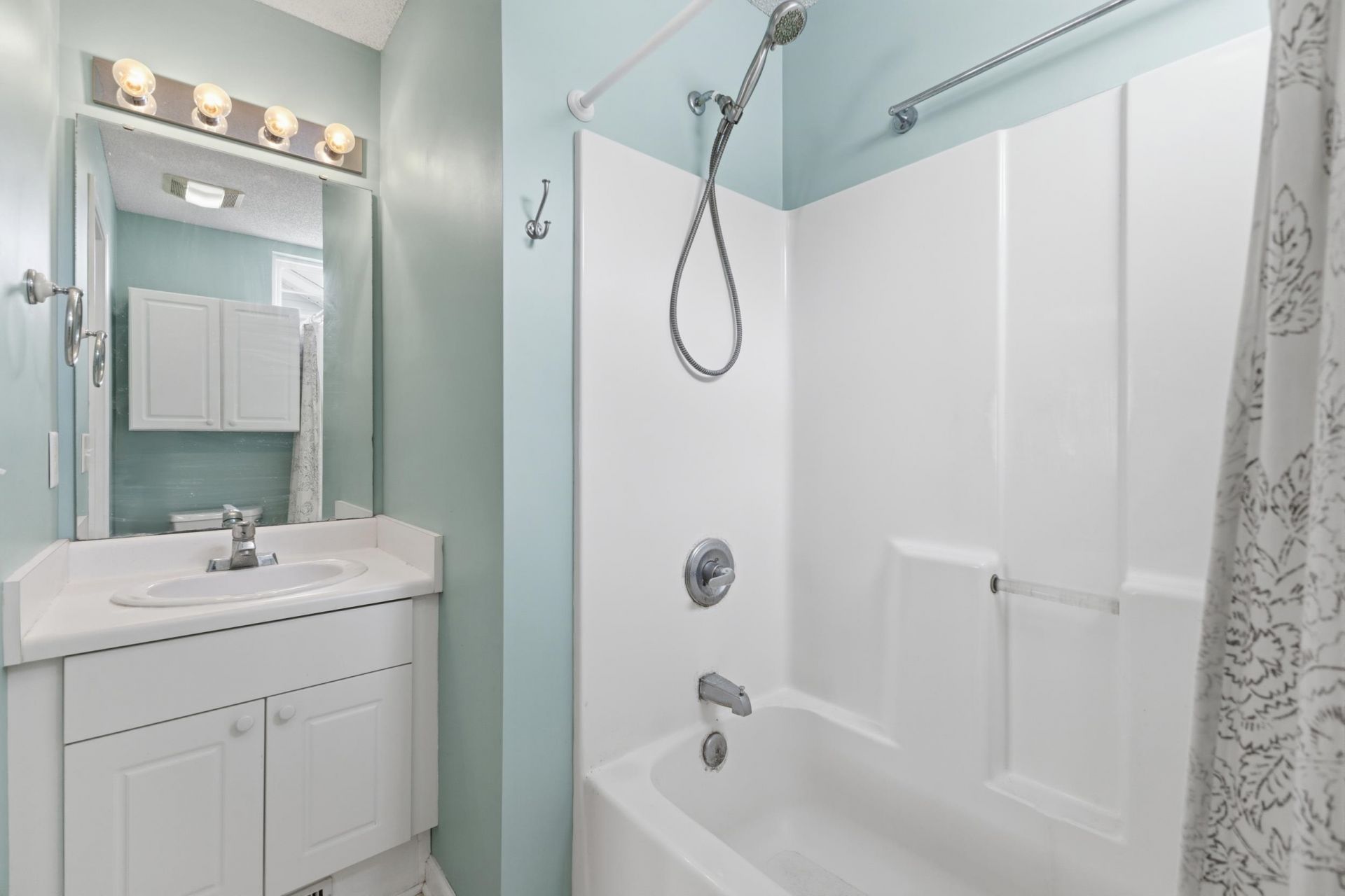 618 3rd Ave. S Photo 29