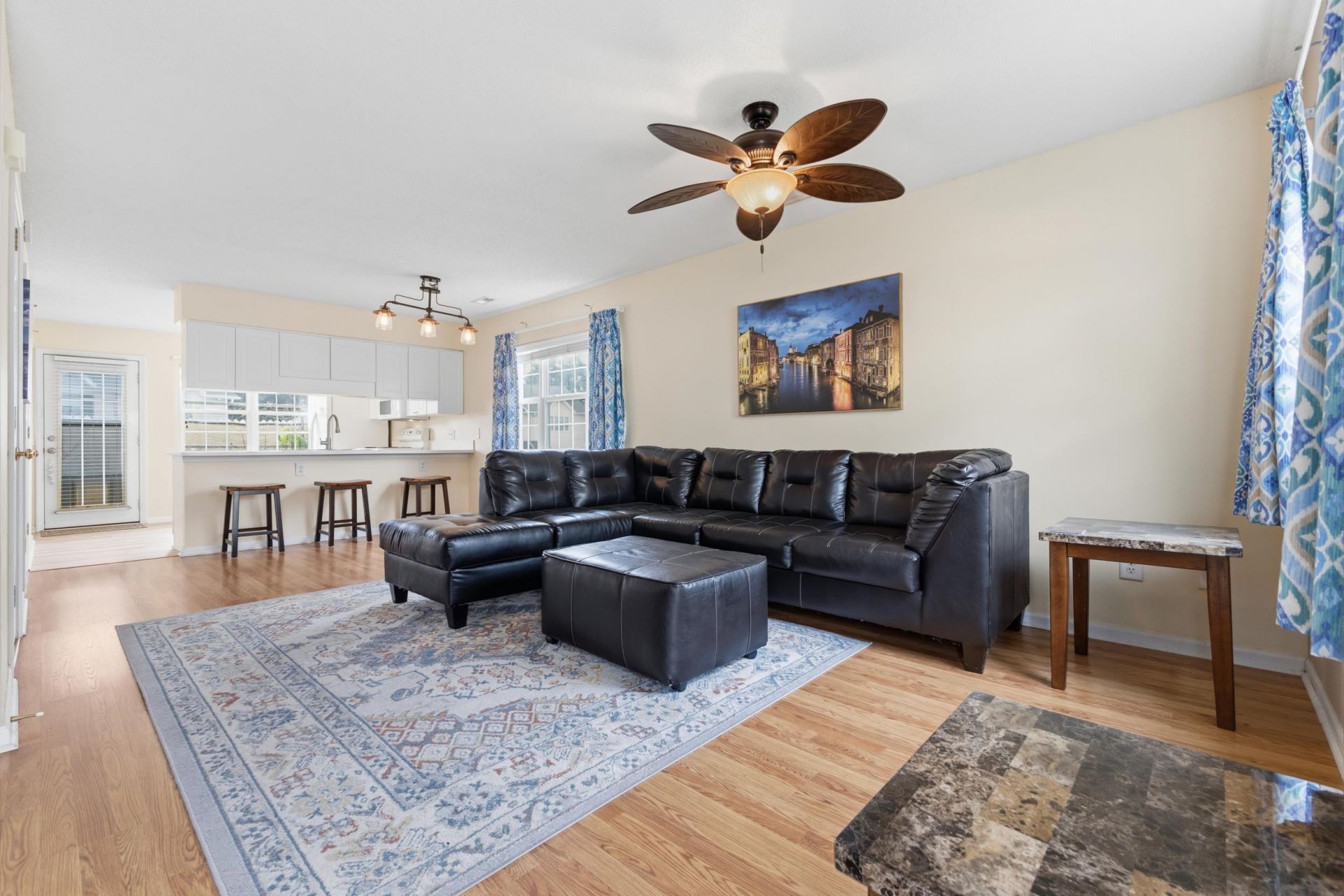 618 3rd Ave. S Photo 4