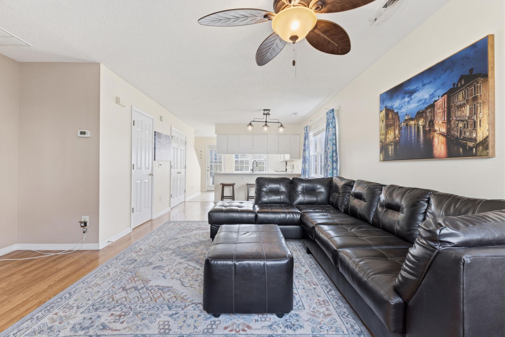 618 3rd Ave. S Photo 6