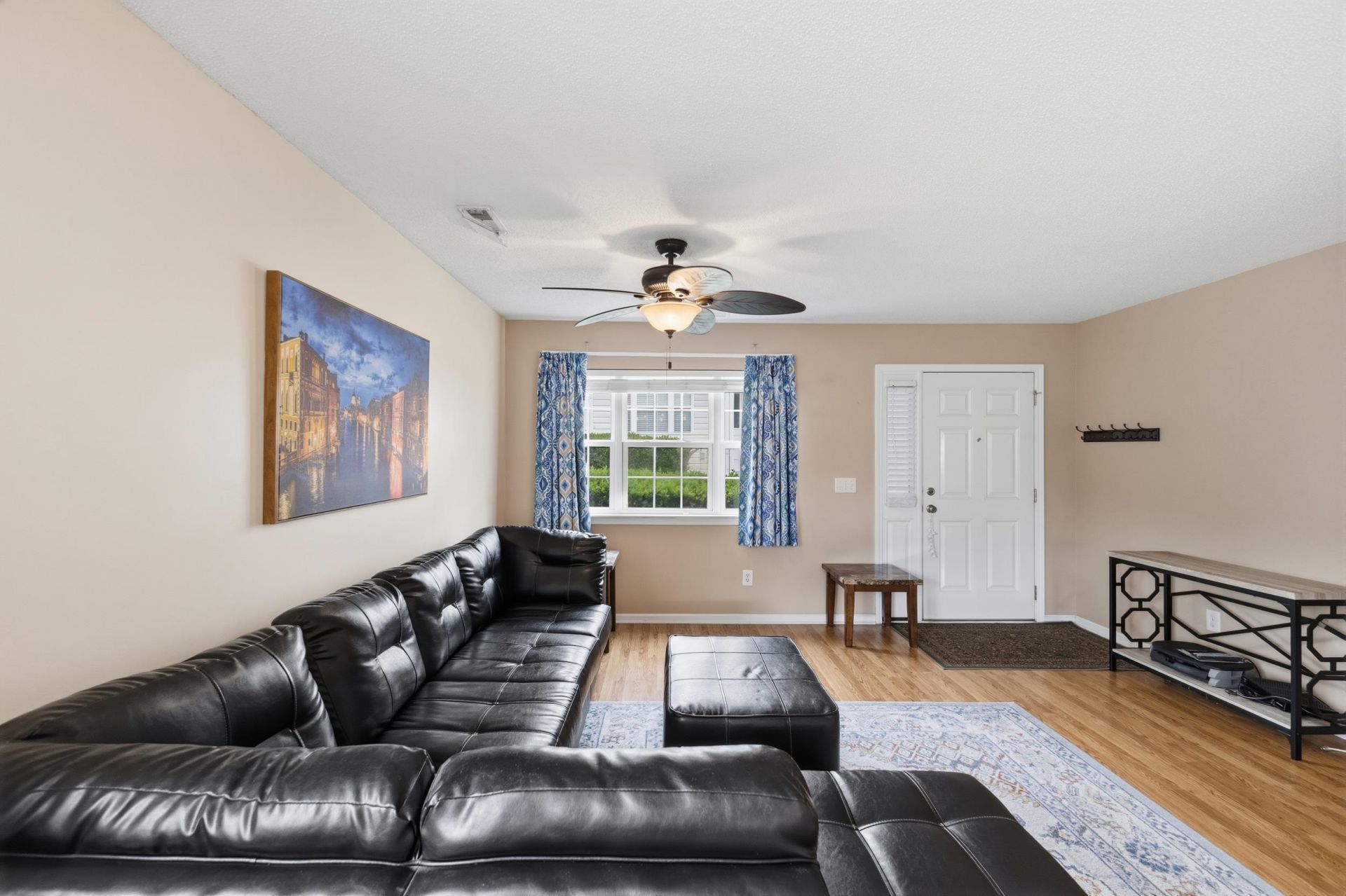 618 3rd Ave. S Photo 8