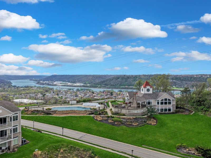 403 Southwind Lane, Ludlow, KY 41016 Photo 2