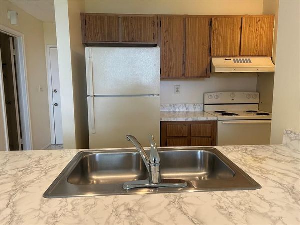 2401 Riverside Drive, Unit 308, Coral Springs, FL 33065