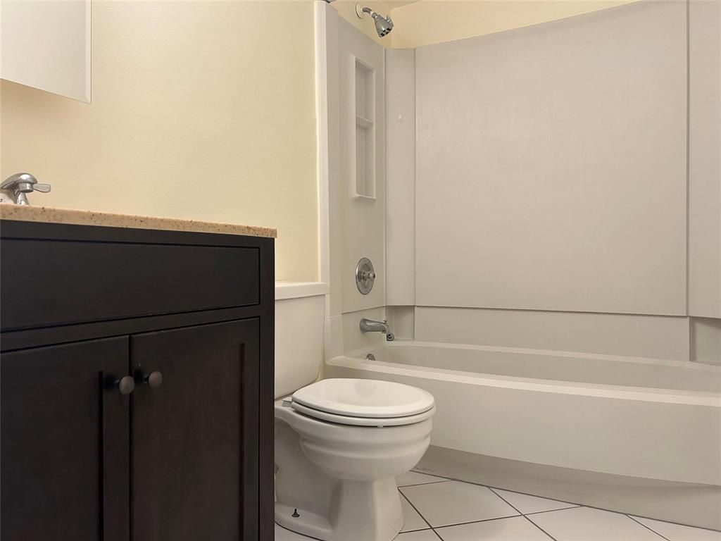 2401 Riverside Drive, Unit 308, Coral Springs, FL 33065 Photo